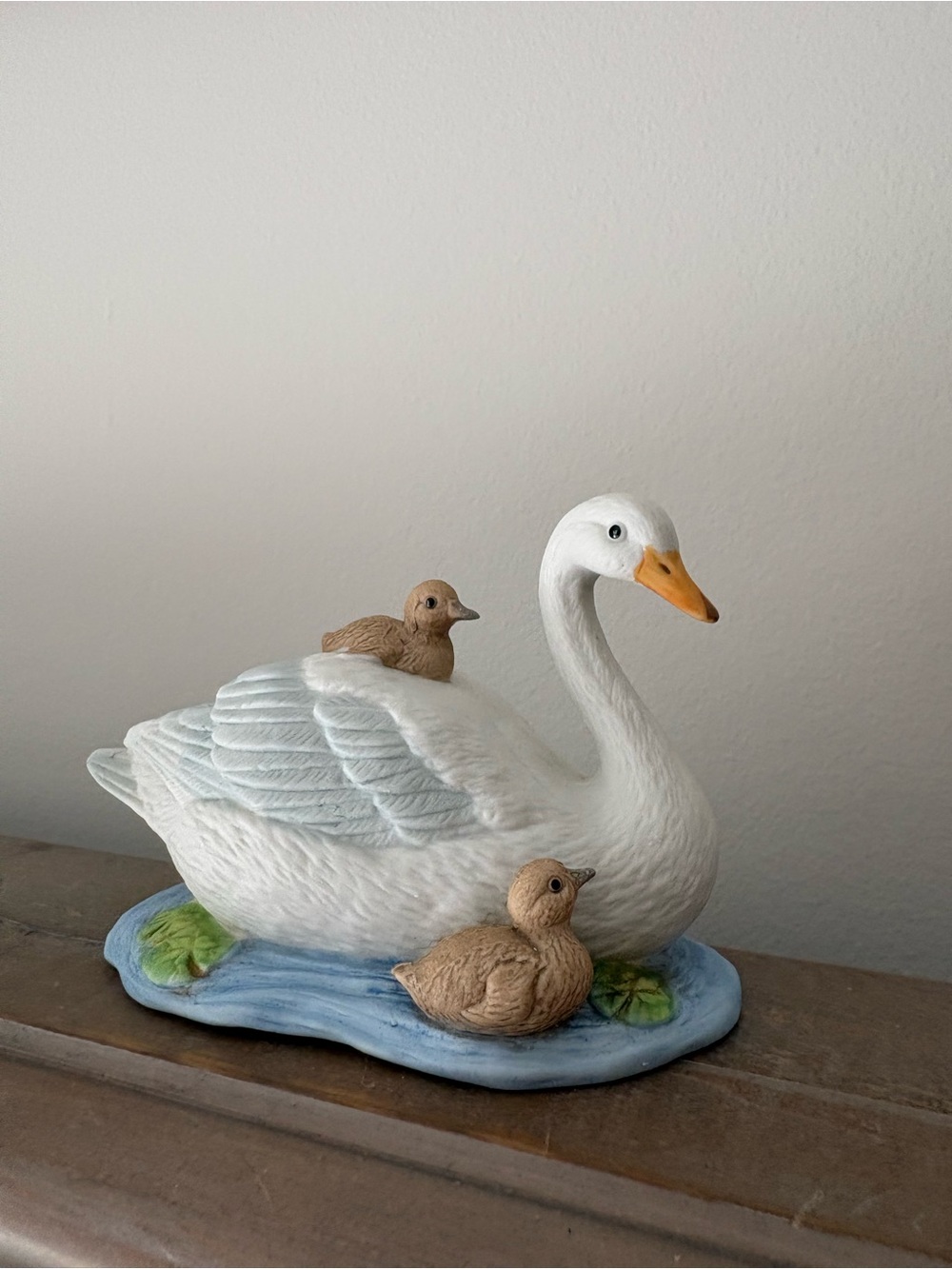 Homco White Swan with Ducklings Figurine